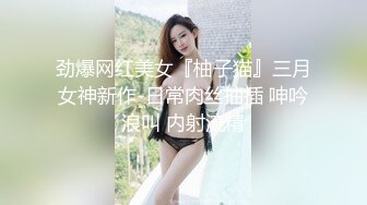 【Olivia】Stripchat来了一个极品，童颜巨乳，各种玩具琳琅满目缺个男人 (2)