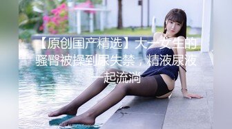 胸罩都没脱 在卫生间干美女 表情很骚呀