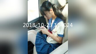 千人斩星选牛仔短裤腰细大奶妹子，超近距离掰穴特写吸奶口交，骑乘干了几下有味道不干了