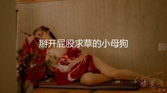 《最新震撼❤稀缺流出》頂級☀舉牌圈☀極品身材長腿女神【李丹】反差定制，樓道放尿道具絲襪塞逼紫薇喝自己尿用尿澆頭～稀缺資源值得收藏 (4)