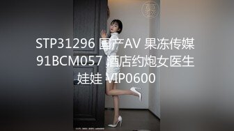 性感骚少妇露脸伺候大哥，活好不粘人奶子上抹精油给大哥胸推按摩，69口交大鸡巴好刺激样子好骚，爆草内射