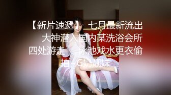 国产自拍情景剧 儿子看见妈妈被人操 性欲大发也把妈妈操了