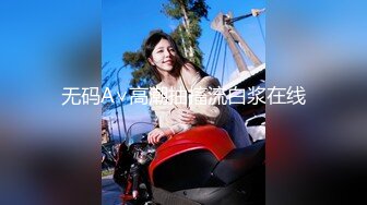 【新速片遞】 超可爱的宝贝小女人，精彩小秀露脸颜值很高，奶子坚挺粉嫩奶头还往里凹着呢，奶子比心好性感，精彩不要错过